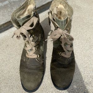 Women's Sorel Major Carly Green Suede Combat Boots